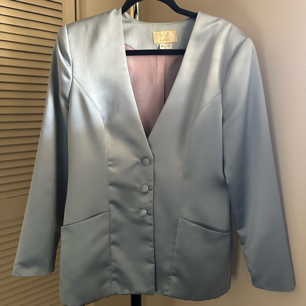 VIE by Victoria Royal Vintage Women's Blue Blazer - size 10